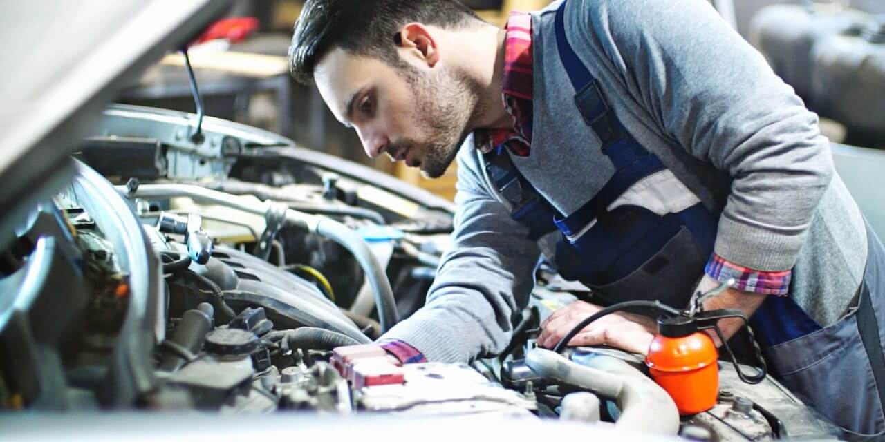 Comprei um carro usado – o que devo revisar por precaução?